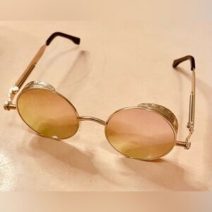 NWOT Vintage Round Metal Sunglasses Unisex Retro Style- Pink Mirror